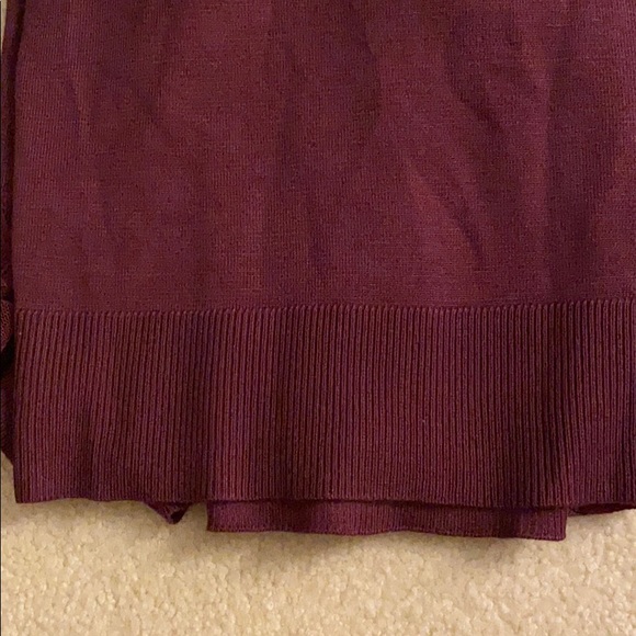 Dark red sweater - Picture 3 of 4
